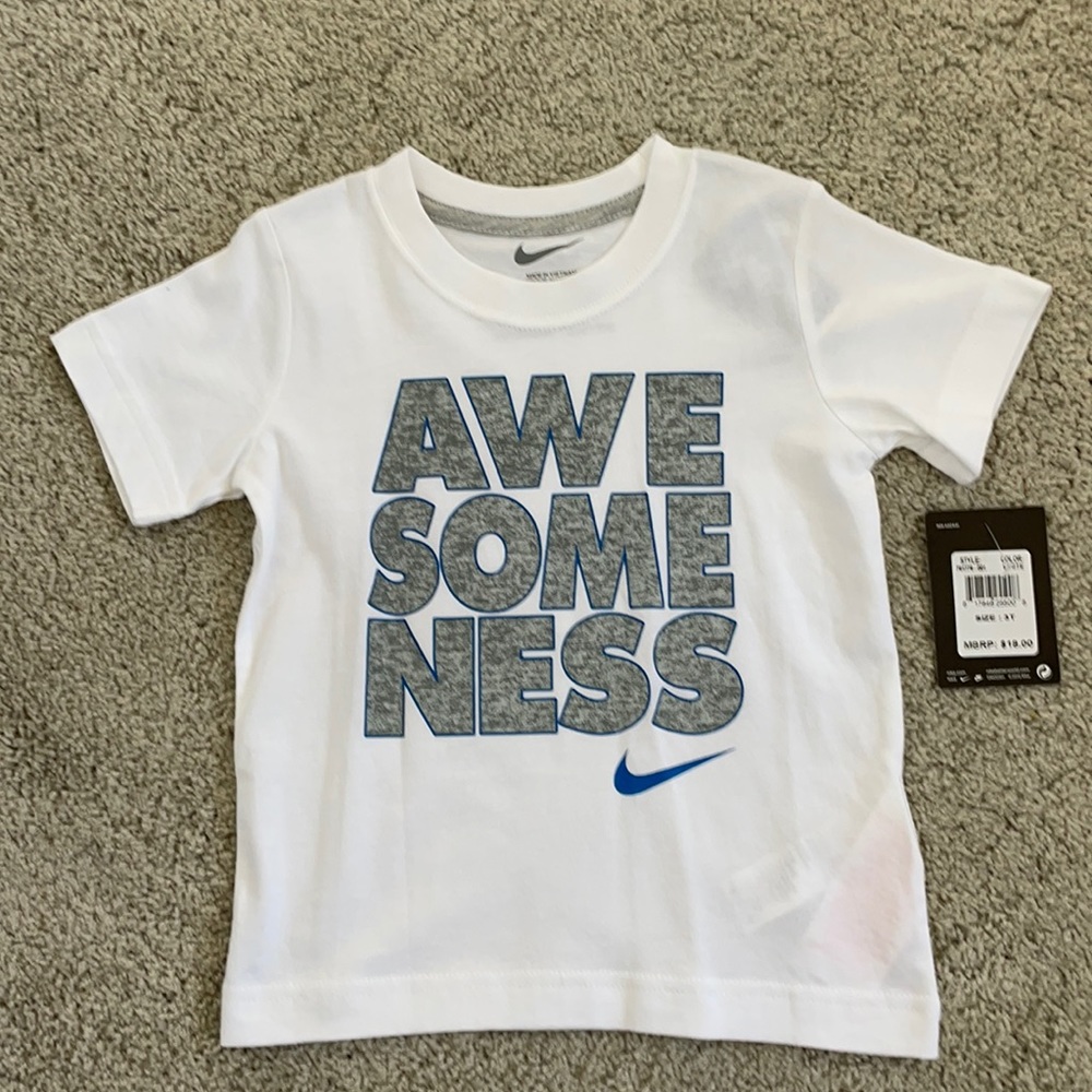 Boys Nike Awesome Tshirt Tee Size 3T NWT